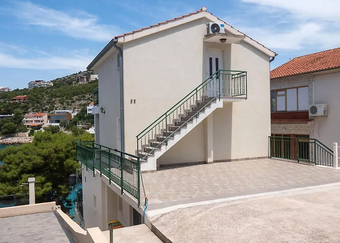 Apartments Ivica