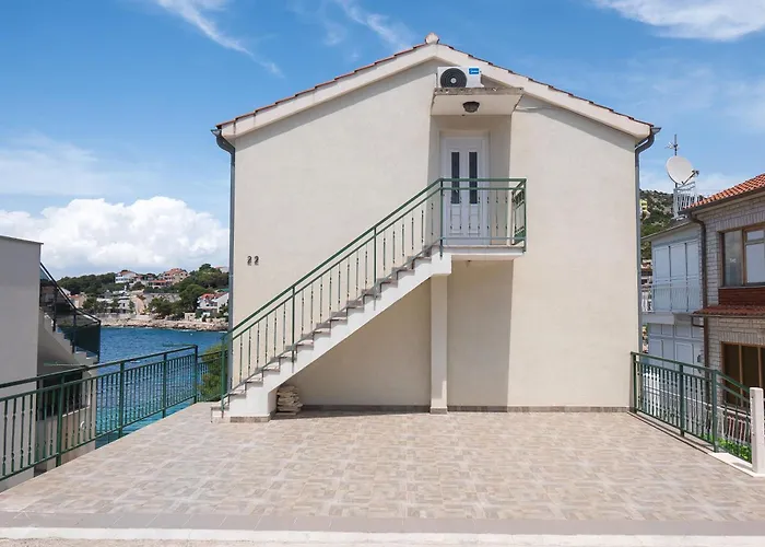 Apartments Ivica