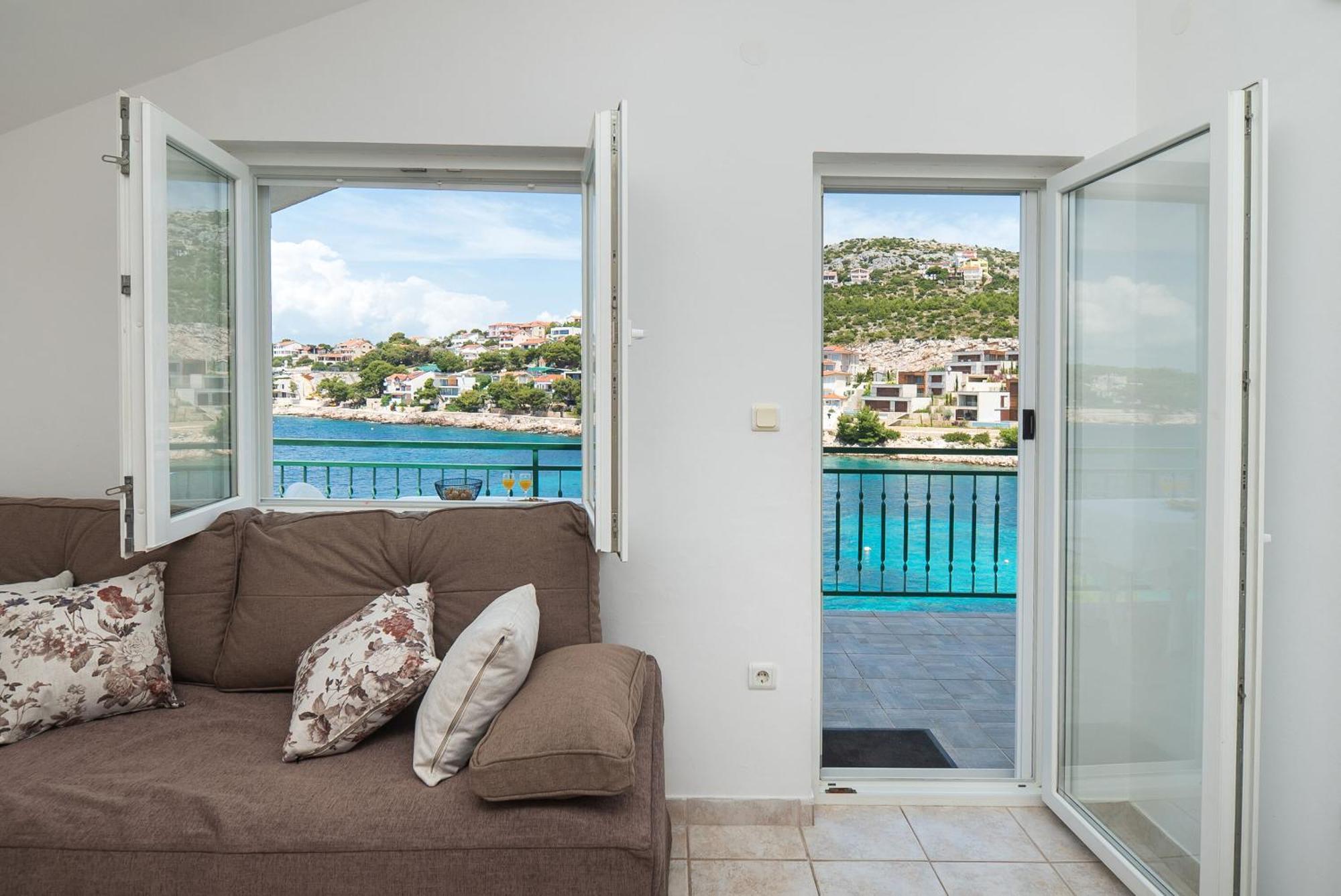 Ivica Apartment Primosten