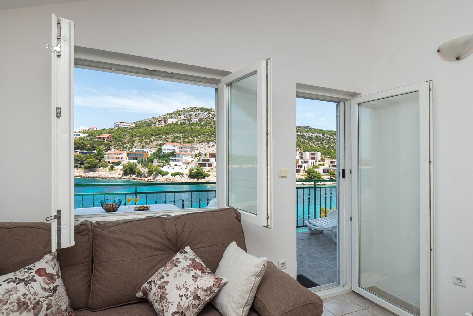 Ivica Apartment *